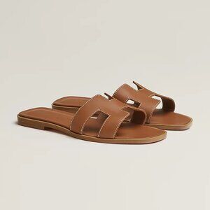 HERMES Oran Sandal In Gold Size 39